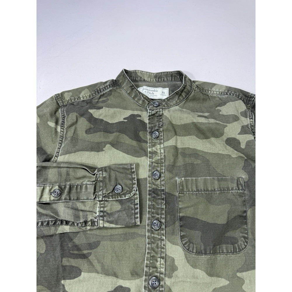 Abercrombie & Fitch Shirt Men XS Green Camo Long Sleeve Button Down Blade Collar